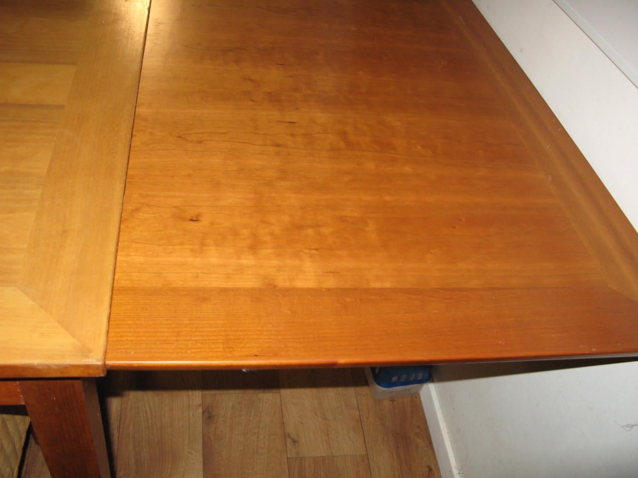 Eettafel + 4 stoelen