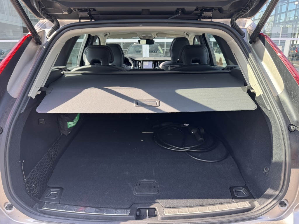 Volvo XC60 t6 398pk recharge plus dark| panodak| adap.cruise| trekhaak| 360