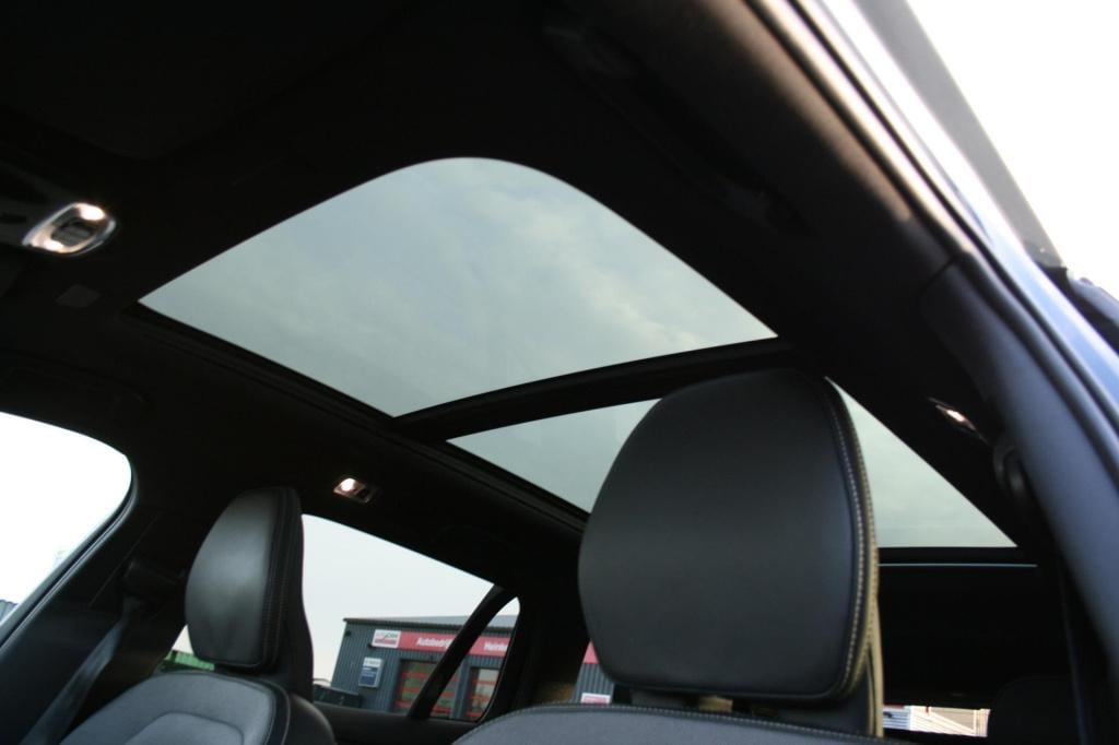 Volvo V60 2.0 t6 recharge awd r-design