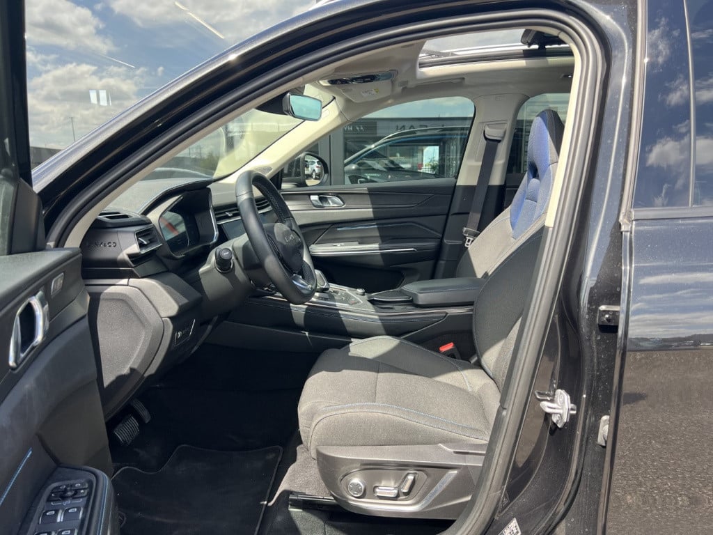 Lynk & Co 01 1.5 261pk plug in hybrid , panodak , carplay