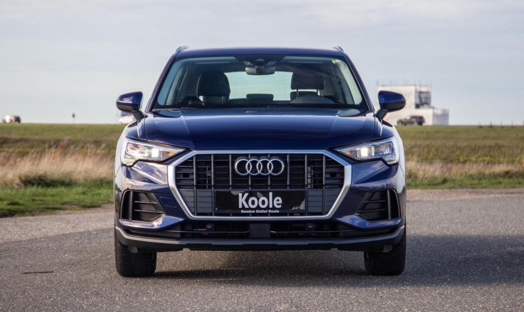 Audi Q3 45 tfsi e edition automaat / plug in hybrid / stoelverwarming / lee