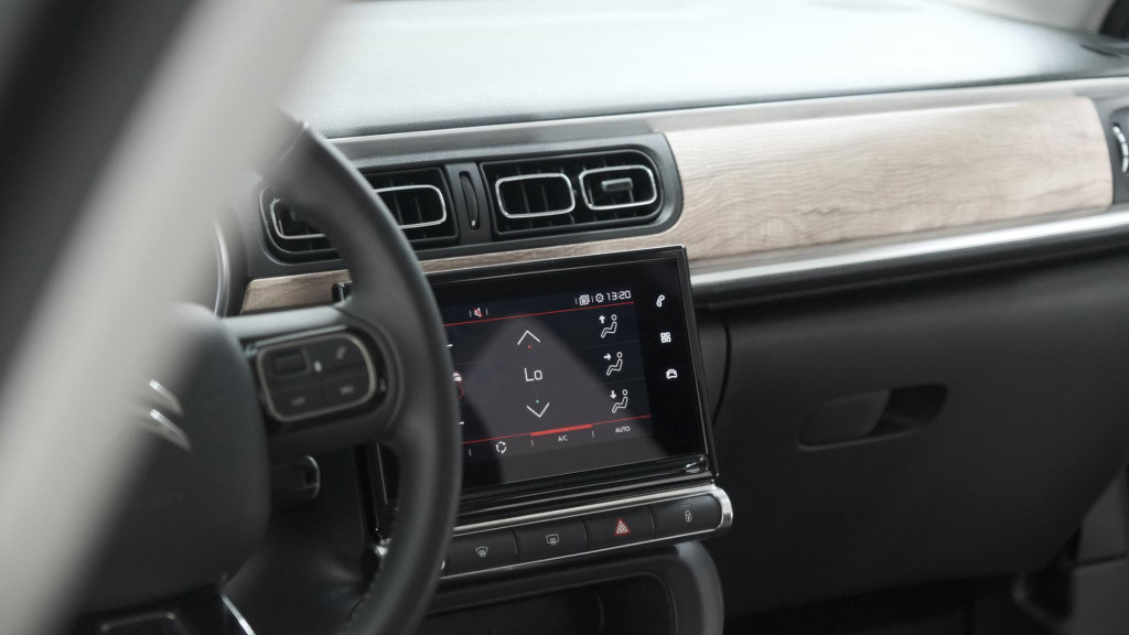 Citroen C3 puretech 82 shine | stoelverwarming | apple carplay | parkeersen