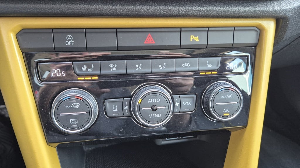 Volkswagen T-roc tsi style business*led*pano*blind-spot*clima*lane-ass*beat