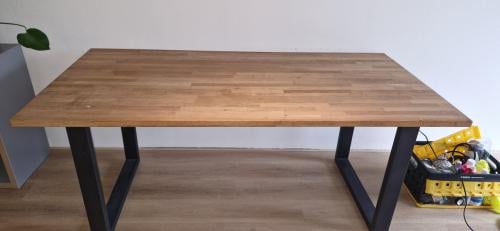 Houten eettafel