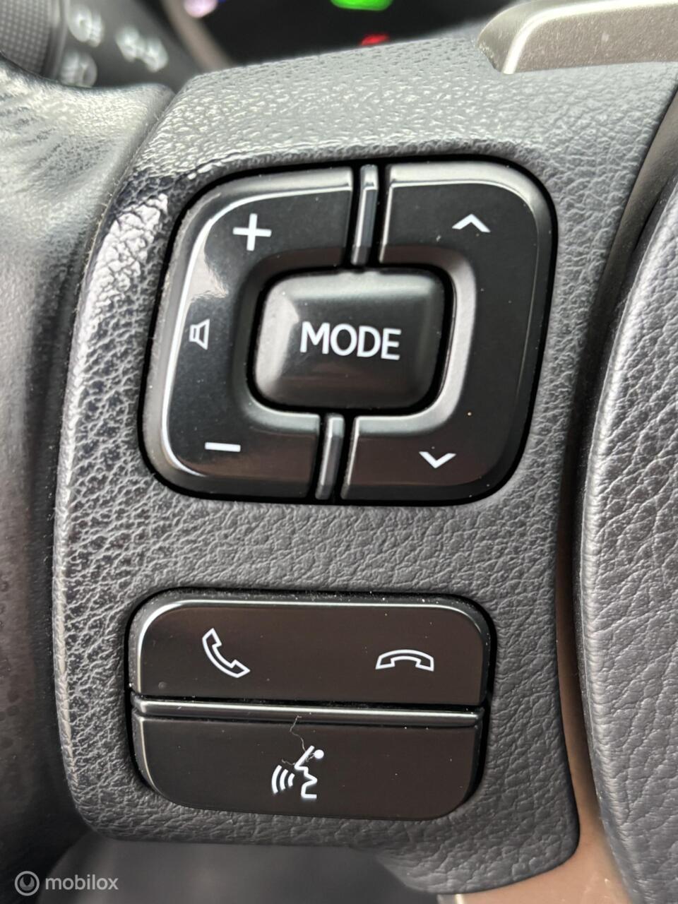 Lexus Nx 300h awd luxury line