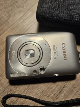 Werkende mooie Canon Digital IXUS 100 IS camera met tas...
