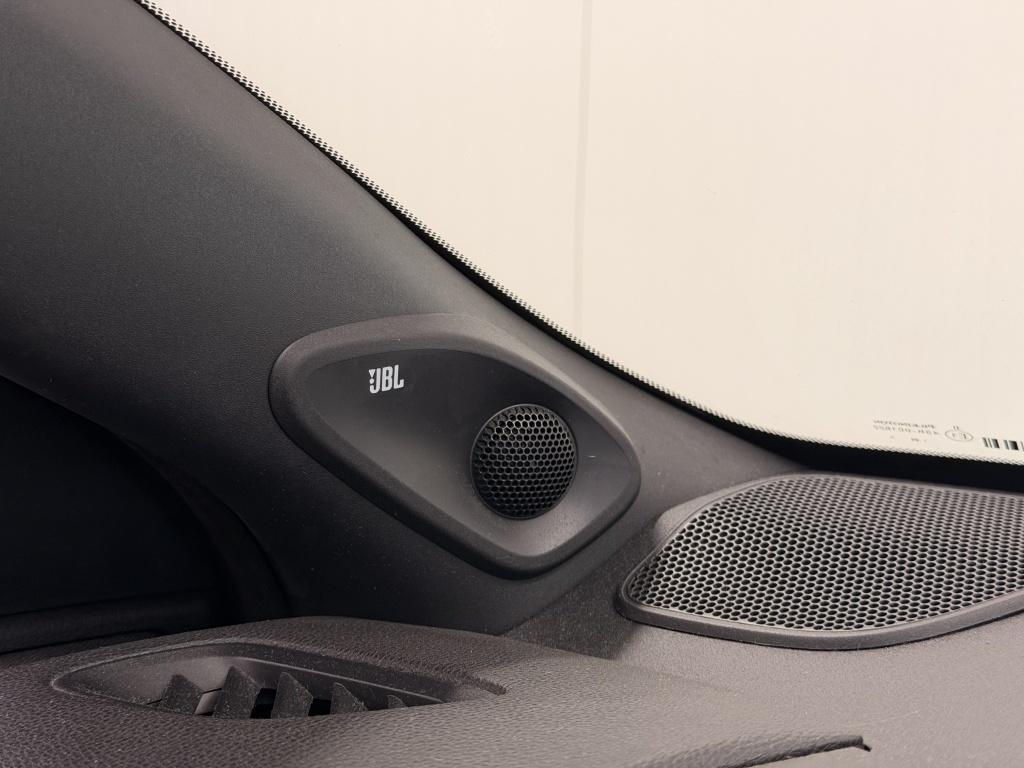 Toyota Yaris 1.5 hyb. executive| jbl| hud| pdc| adap.cruise| bsm| camera