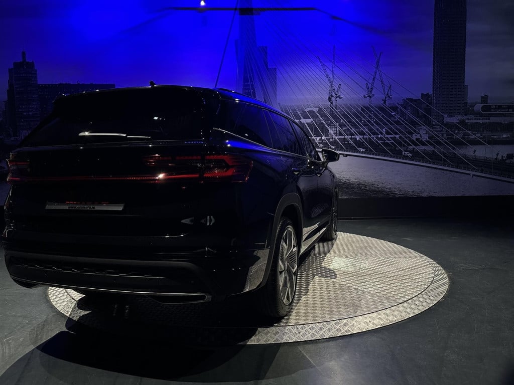 Skoda Kodiaq 1.5 tsi phev sportline business nieuw!! *pano*trekhaak*20 inch
