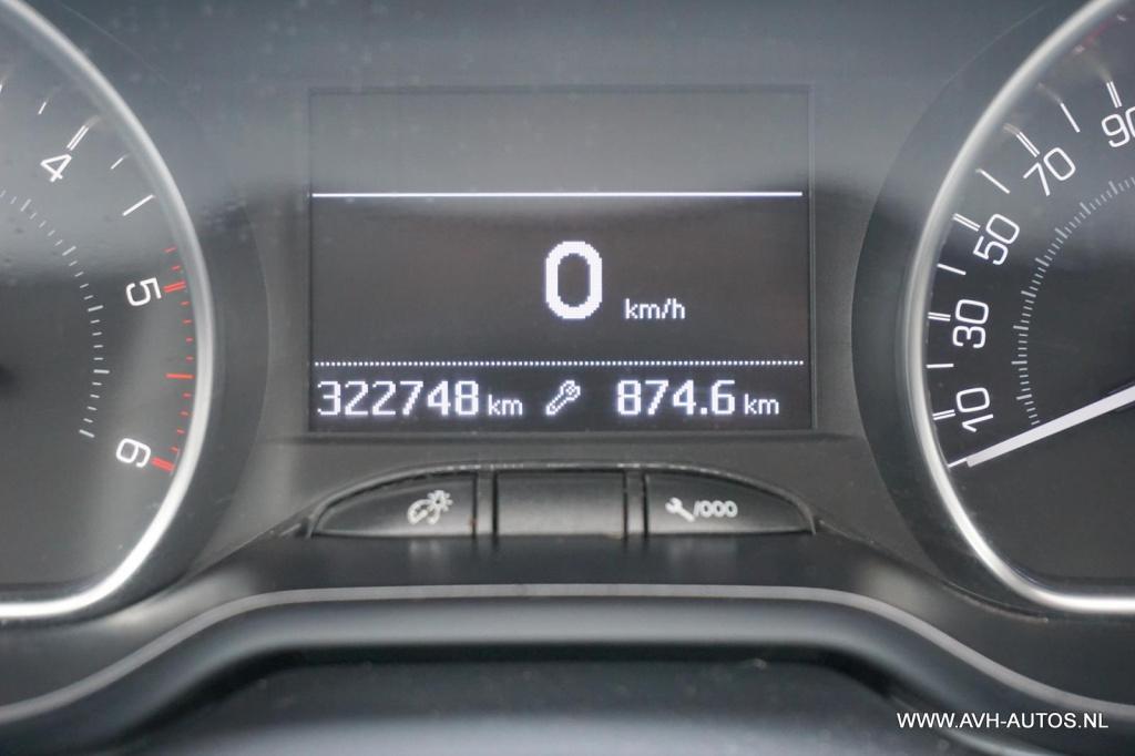Peugeot 208 1.6 bluehdi blue lease executive, lesauto!