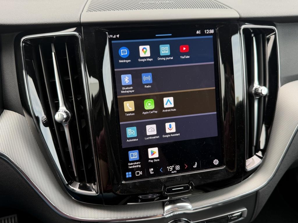 Volvo XC60 t6 398pk recharge ultra black edition| luchtvering| panodak| 360