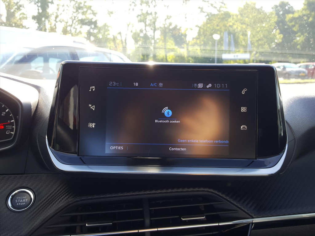 Peugeot 208 allure 1.2 pt-100pk navigatie | apple carplay & android auto | 