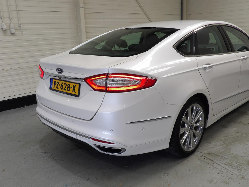 Ford Mondeo vignale 2.0 ecoboost 203pk 5d automaat