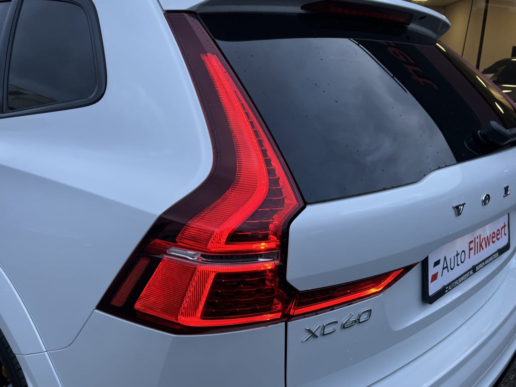 Volvo XC60 2.0 t8 awd polestar engineered | bowers&wilkins | pano | 22 inch