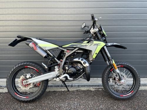 FANTIC 50 SCHAKELBROMMER