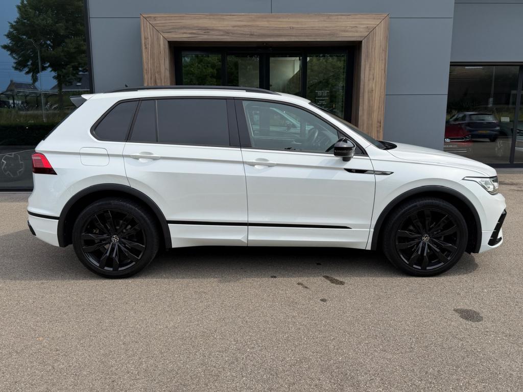 Volkswagen Tiguan 1.5 tsi 150pk dsg r-line | trekhaak | camera | carplay | 