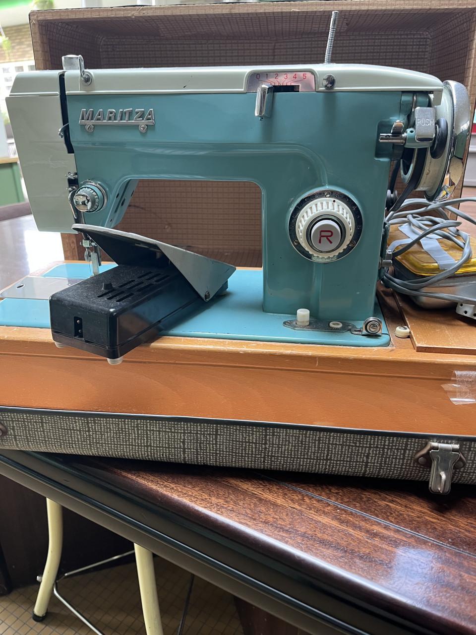 Naaimachine vintage turquoise