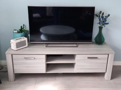 Mooi grijs tv meubel