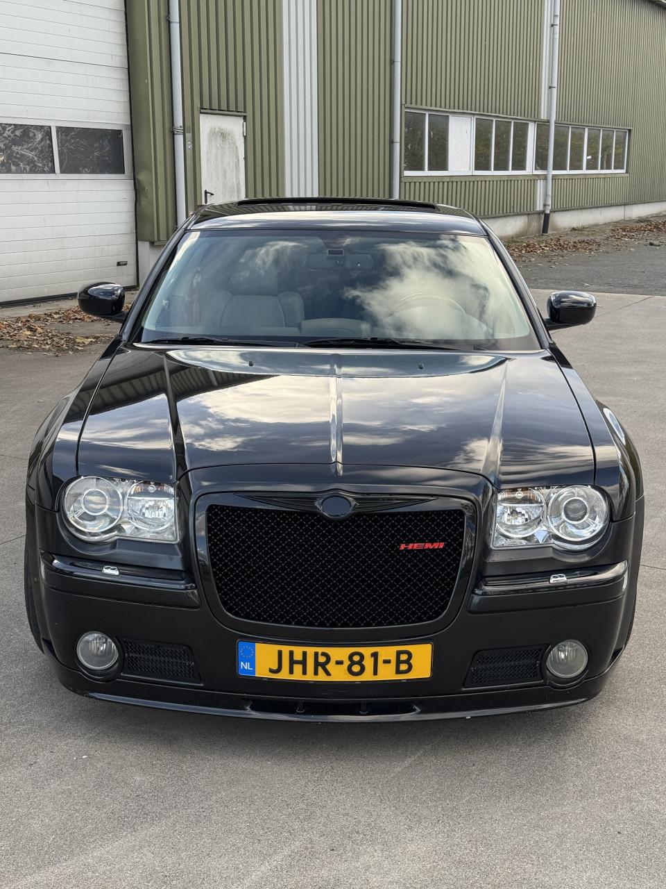 Crysler 300c 5.7 Hemi V8 - BTW auto - Youngtimer