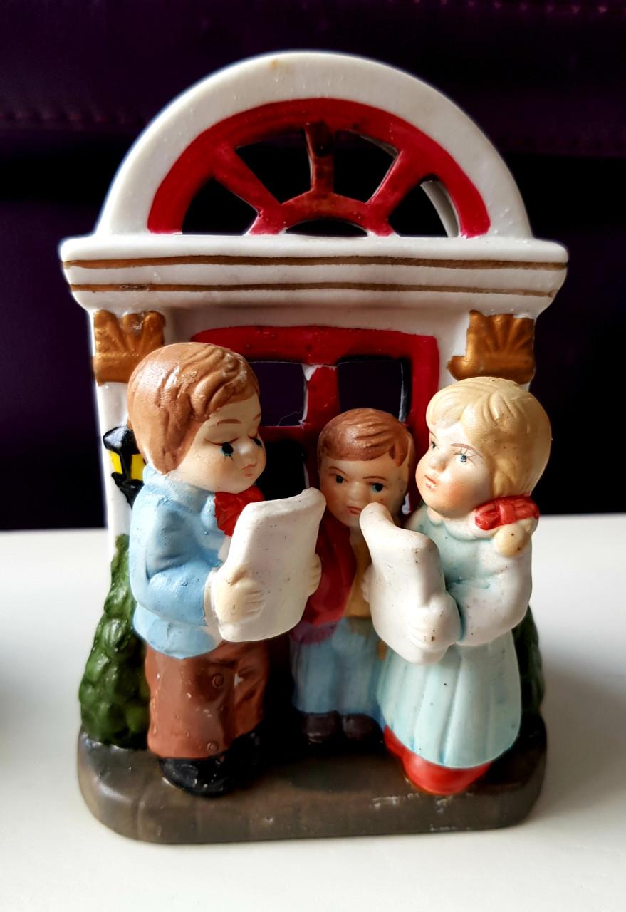 2 vintage kersttafereeltjes van steen, 15x9½ cm