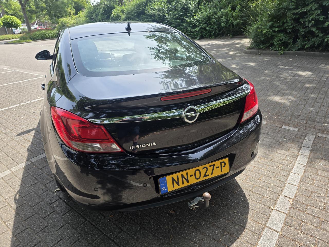 Koopje zeer nette Opel Insignia 1.8i Cosmo