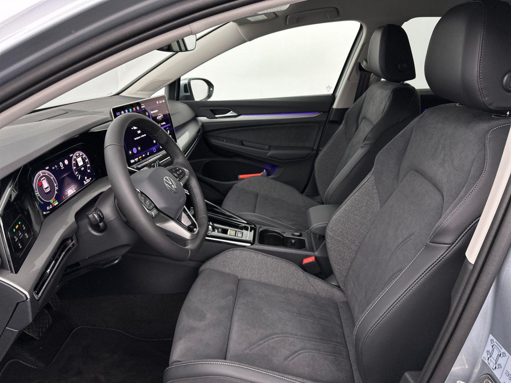 Volkswagen Golf 1.5 ehybrid style edition