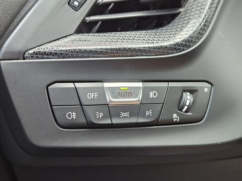 BMW 1 Serie m135i xdrive m-sport pro | irish green | h/k