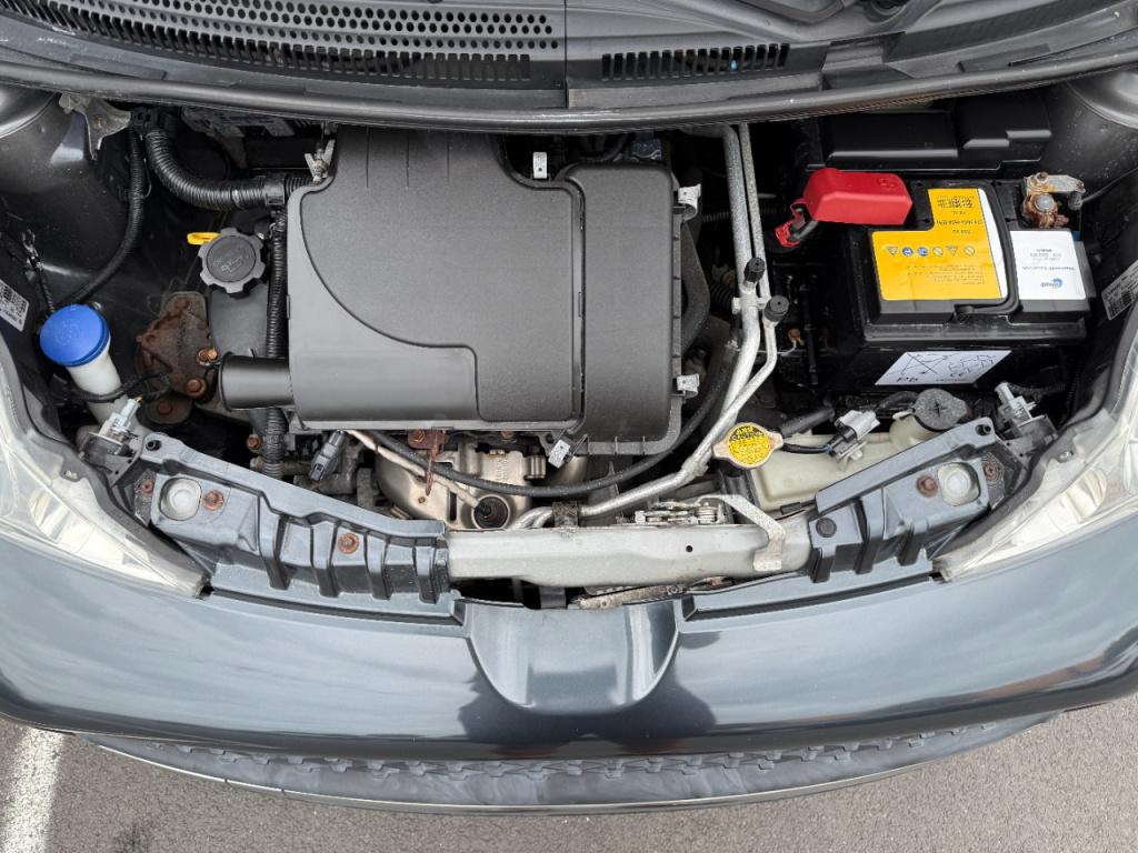 Peugeot 107 1.0-12v xs - 5drs - airco