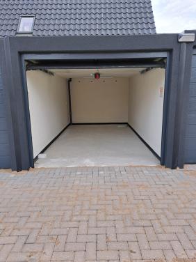 Garagebox te huur in Oud-Vossemeer!