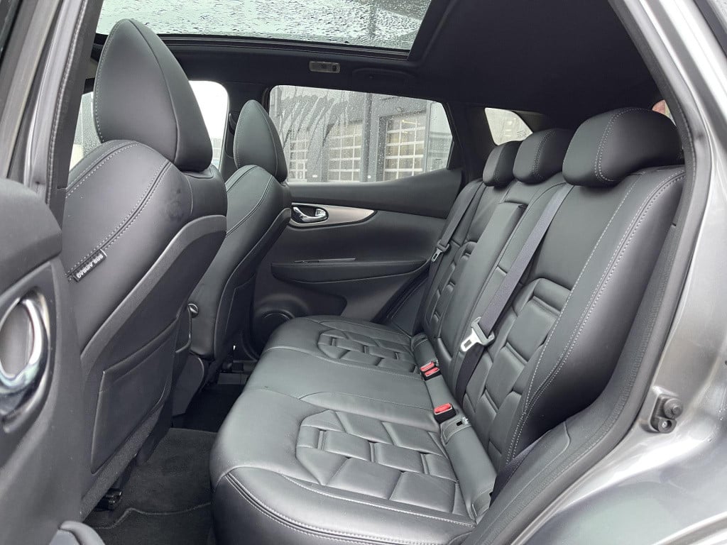 Nissan Qashqai 1.3 dig-t tekna + | panoramadak | apple carplay/android auto
