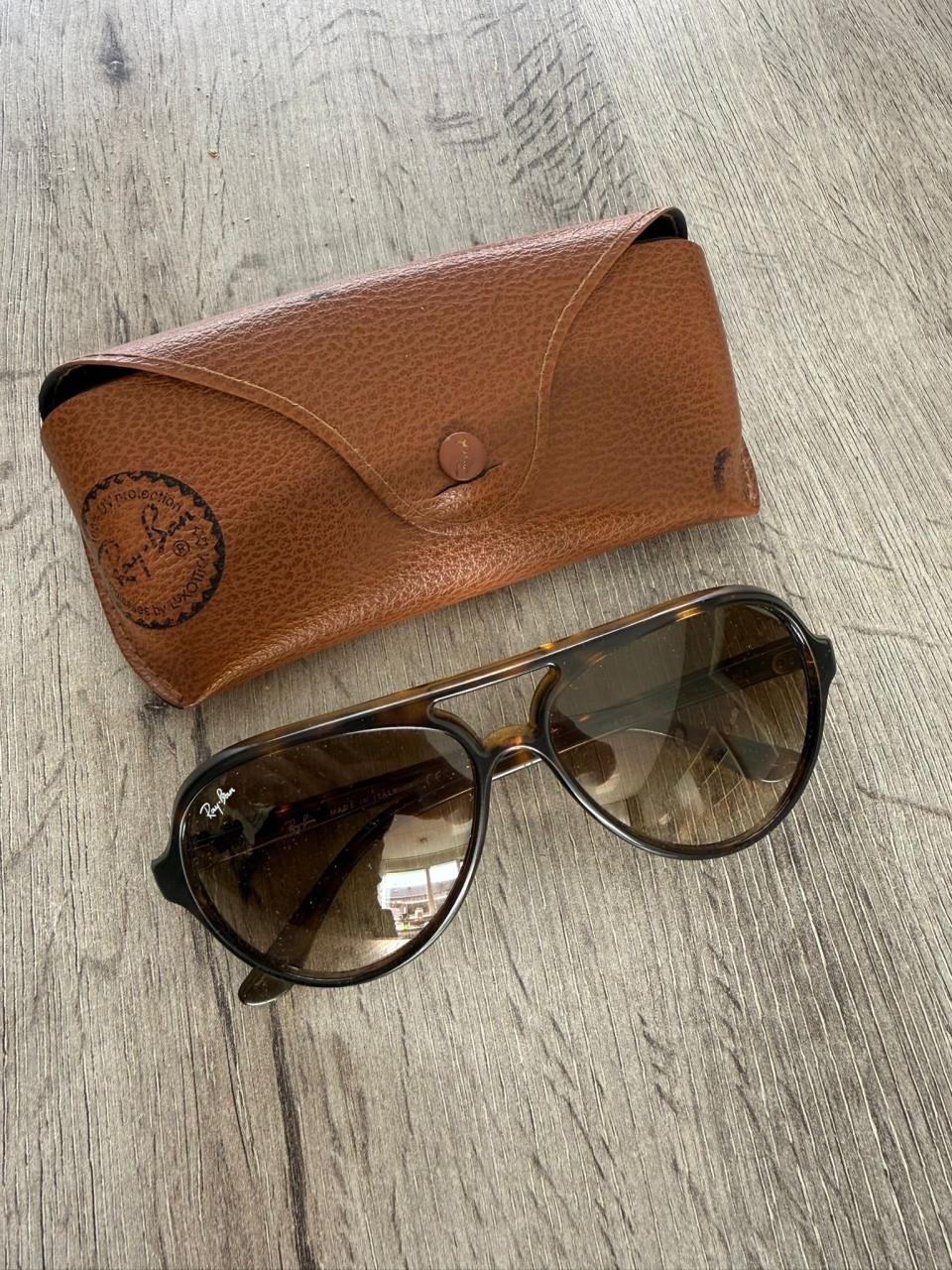 Ray-Ban Cats 5000 Zonnebril RB 4125 - Zo goed als nieuw