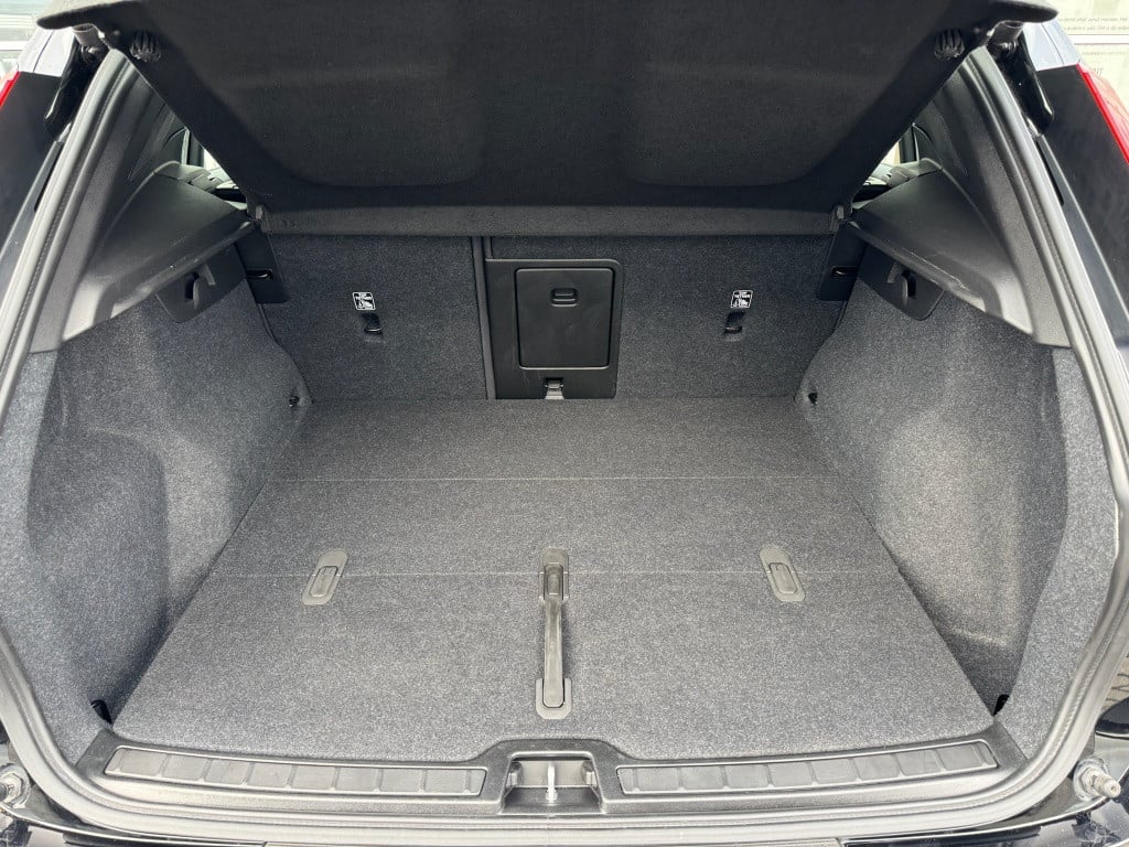 Volvo XC40 recharge ultimate 70kwh| panodak| adap.cruise| 360camera| h&k so