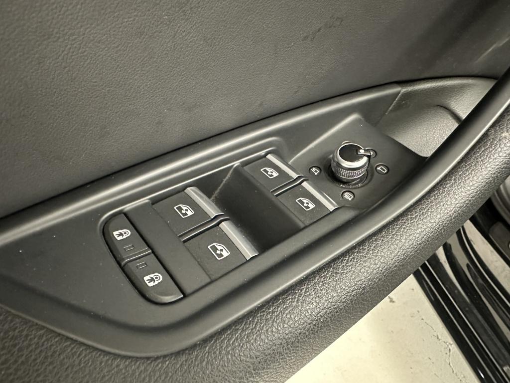 Audi A4 avant 35 tfsi s line | panoramadak | virtual cockpit | achterklep e