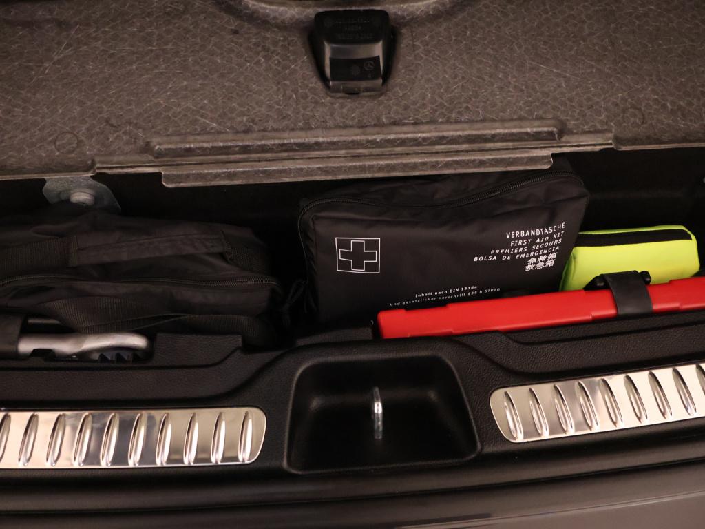 Mercedes-Benz Glc 300 e 4m amg plug-in hybride | trekhaak | amg styling | 2