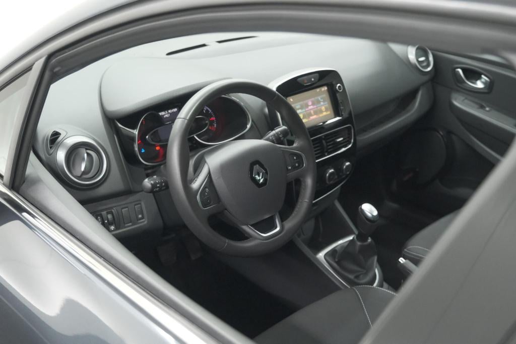 Renault Clio tce 90 limited | trekhaak | navigatie | parkeersensoren
