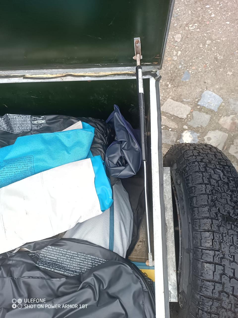 Grote bagagekar met Thule fietsendrager (4 fietsen)