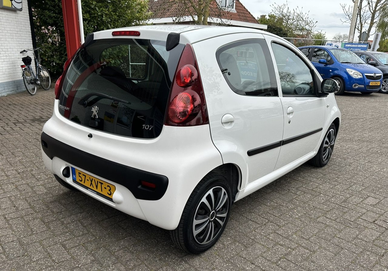 Nette Peugeot 107 Active 1.0 met airco, carplay, beurt, jaar APK, garantie