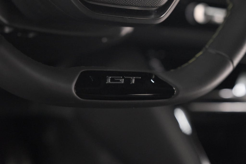 Peugeot 2008 puretech 130 eat8 gt | 360 camera | stoelmassage | adaptieve c
