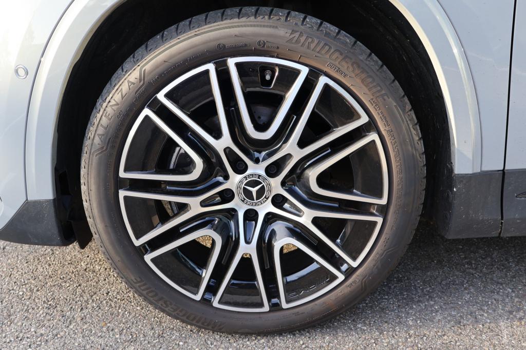 Mercedes-Benz Gla-klasse 200 amg line l mbux l panoramadak l led high perfo