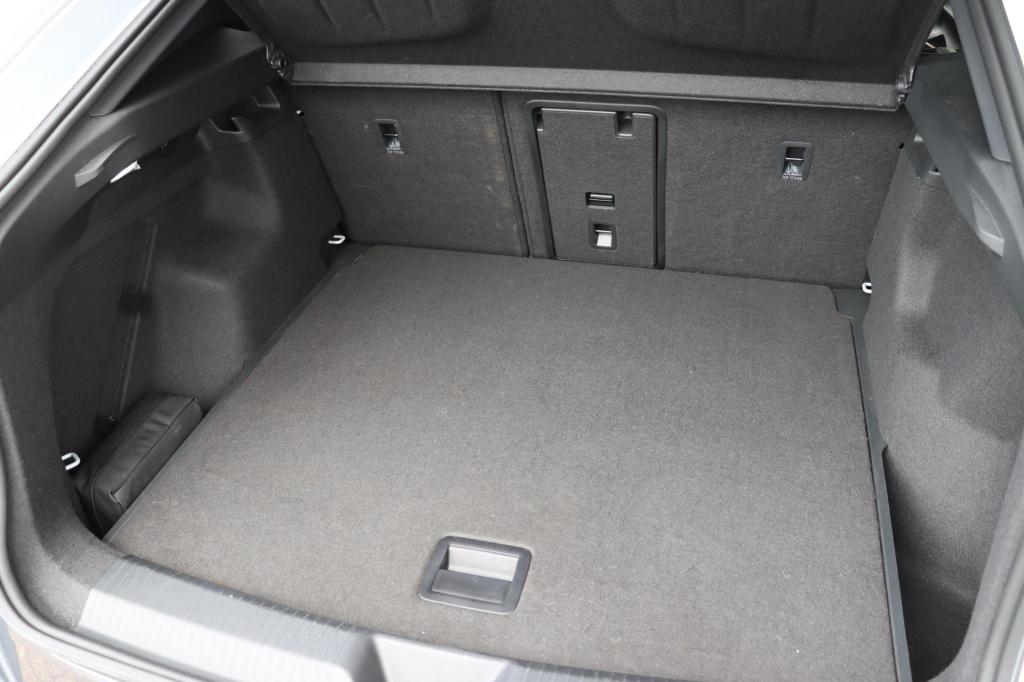 Cupra Tavascan vz adrenaline 82 kwh 340pk | soh 98,9% |