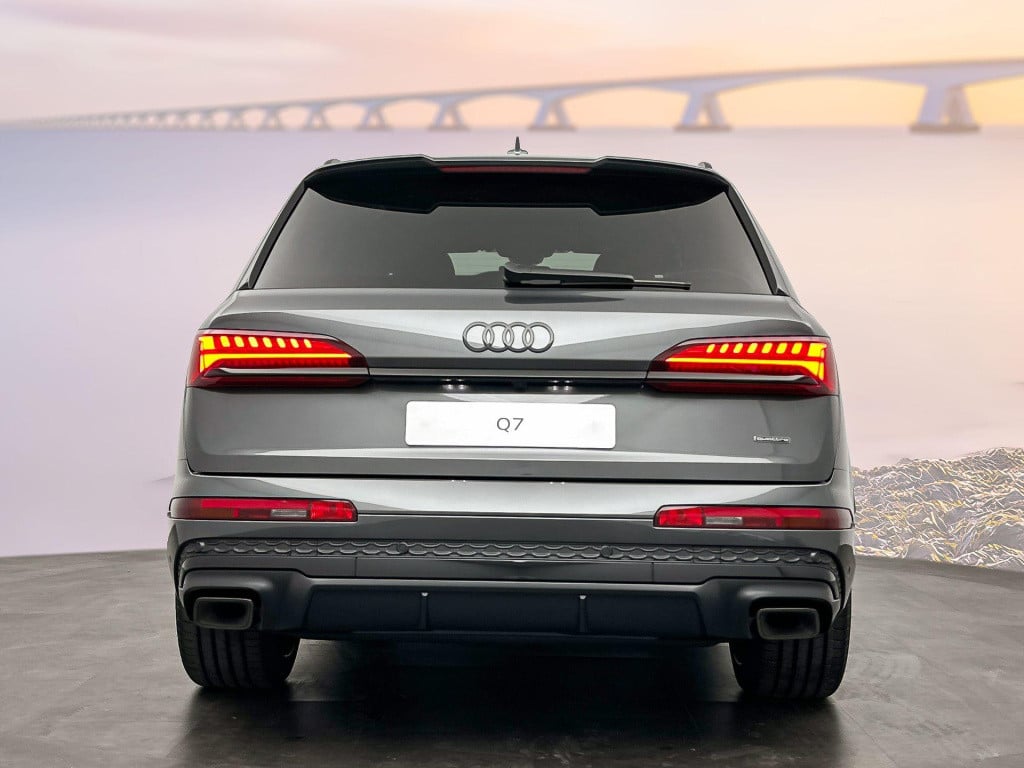 Audi Q7 pro line s 55 tfsi e 290 kw / 394 pk suv 8 versn.