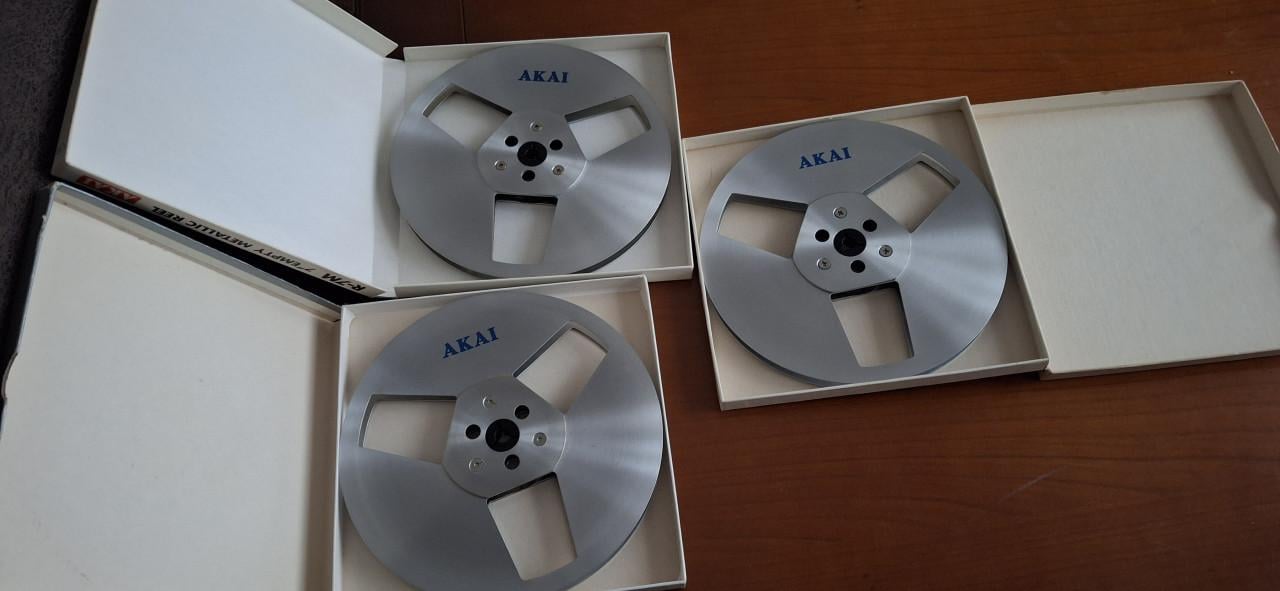 3 AKAI 18 cm aluminium spoelen