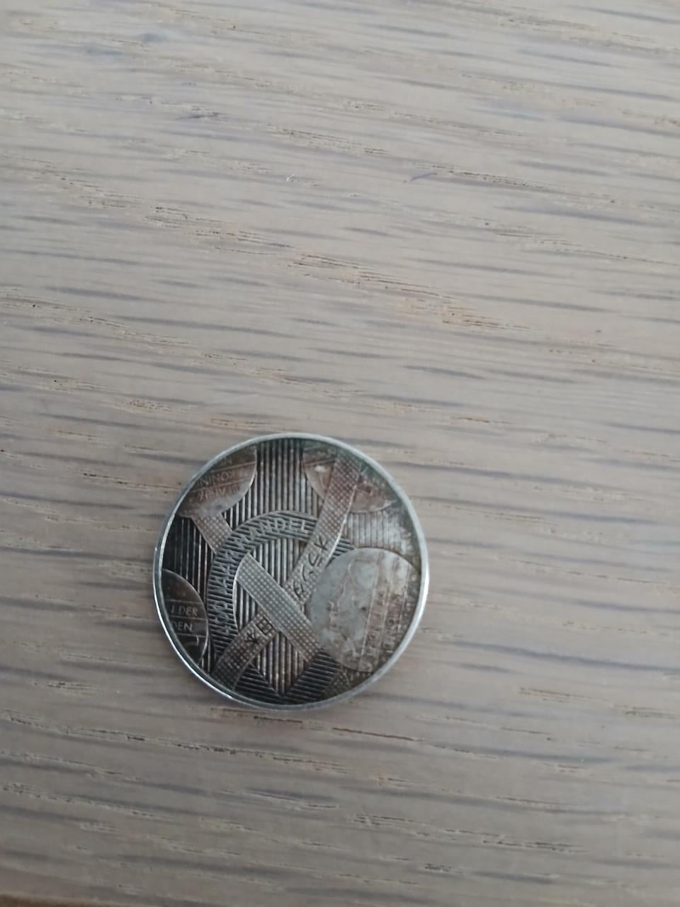ZILVEREN € 5.- HERDENKINGSMUNT HANDELSVERDRAG JAPAN