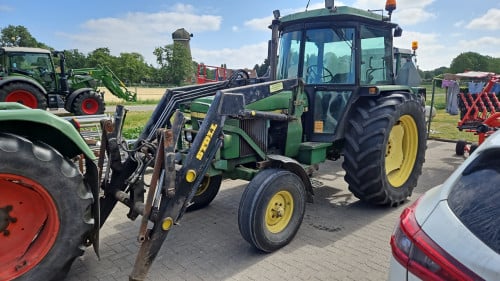 John deere 2040