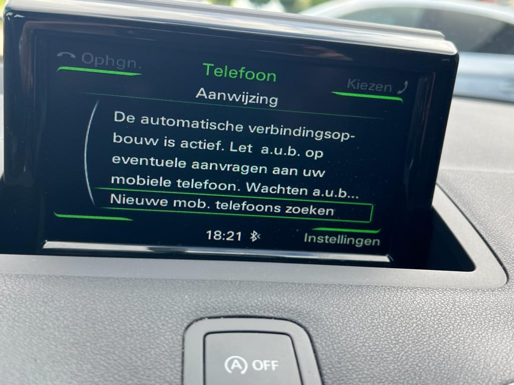 Audi A1 Sportback 1.0 tfsi adrenalin, s-line, navi enz...