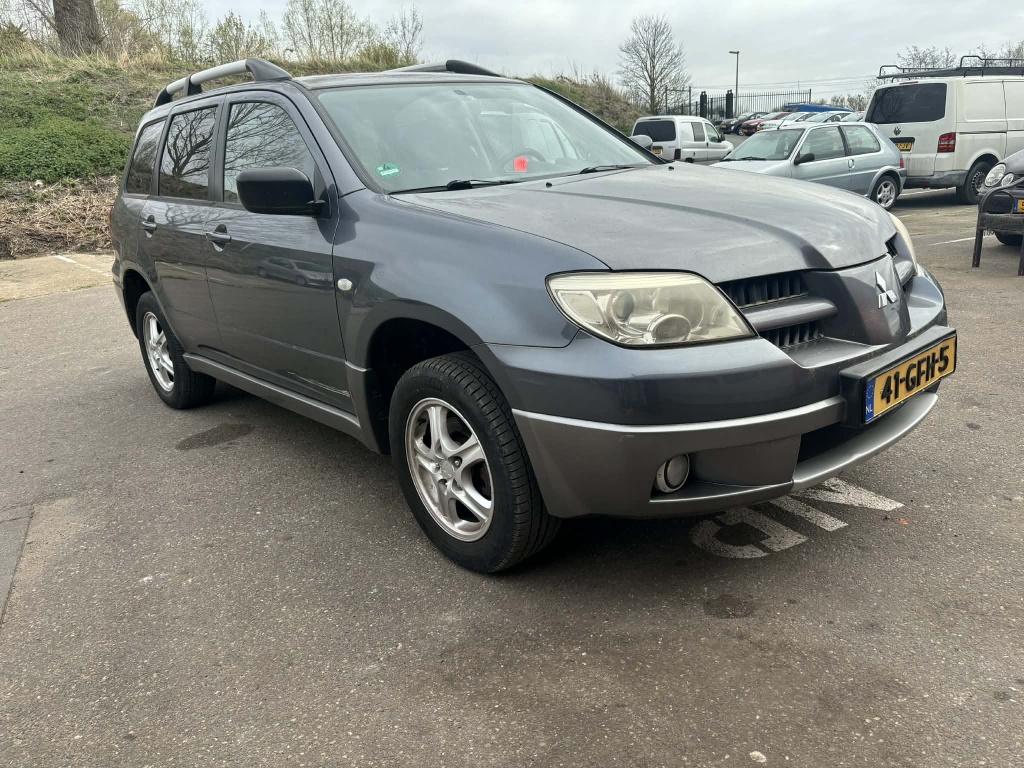 Mitsubishi Outlander 2.0 travel