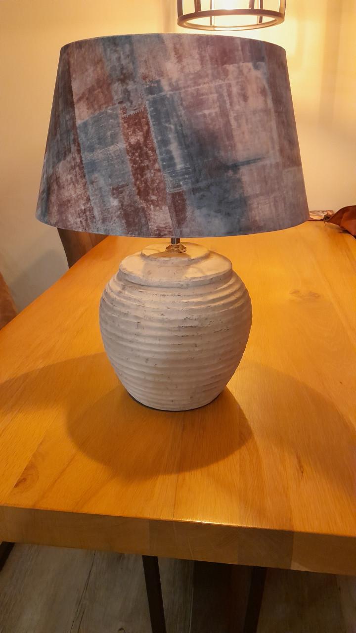 Tafellamp met stoffen kap