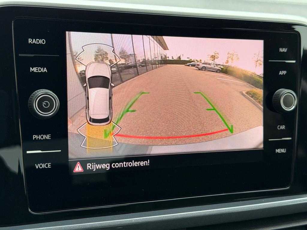 Volkswagen T-roc 1.5 tsi 150pk dsg style | navi | camera | ergo stoel | rij