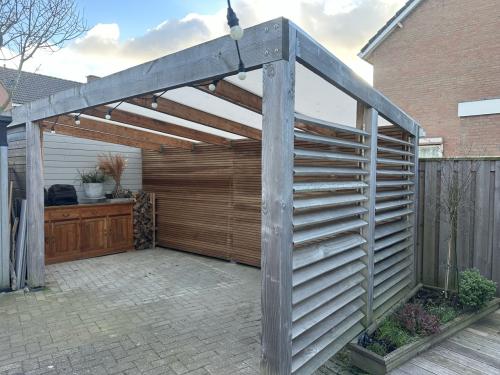 Overkapping van zeer degelijke kwaliteit 6x3 meter