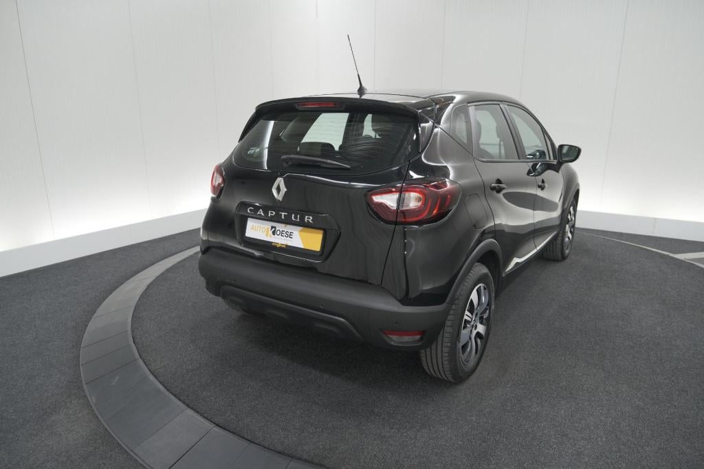 Renault Captur tce 90 limited | parkeersensoren | navigatie | airco