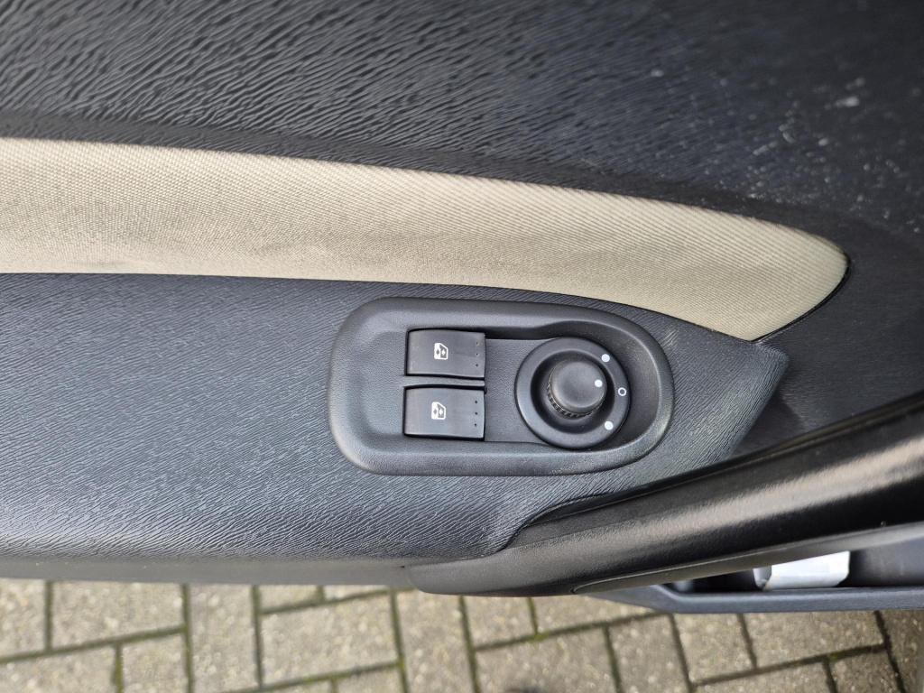 Renault Kangoo family 1.6-16v expression luxe trekhaak, cruise control, tom